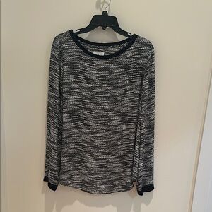 Lou & Grey Black and White Long Sleeve Blouse